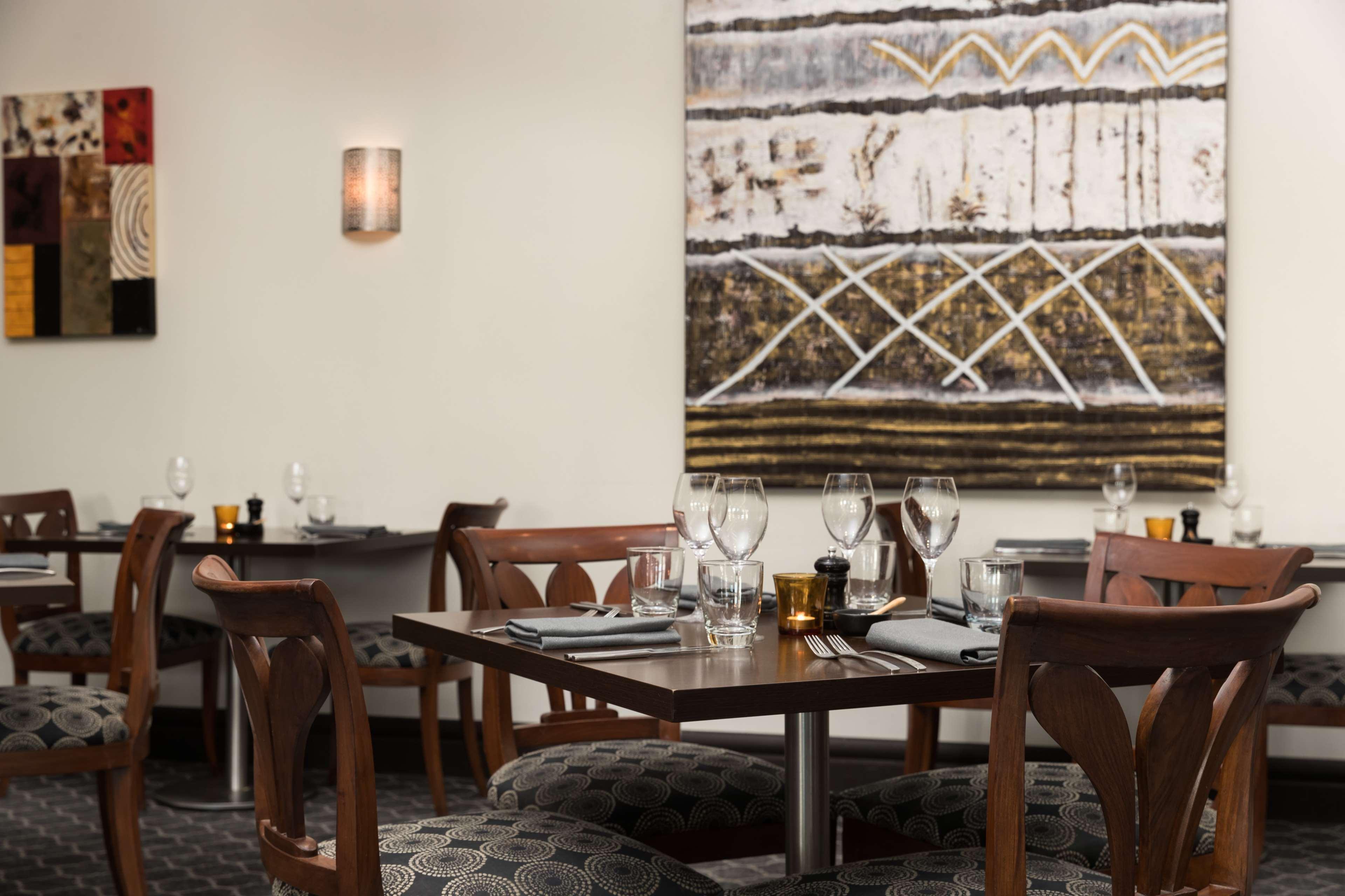 Visy Dior Hotel Baulkham Hills Buitenkant foto