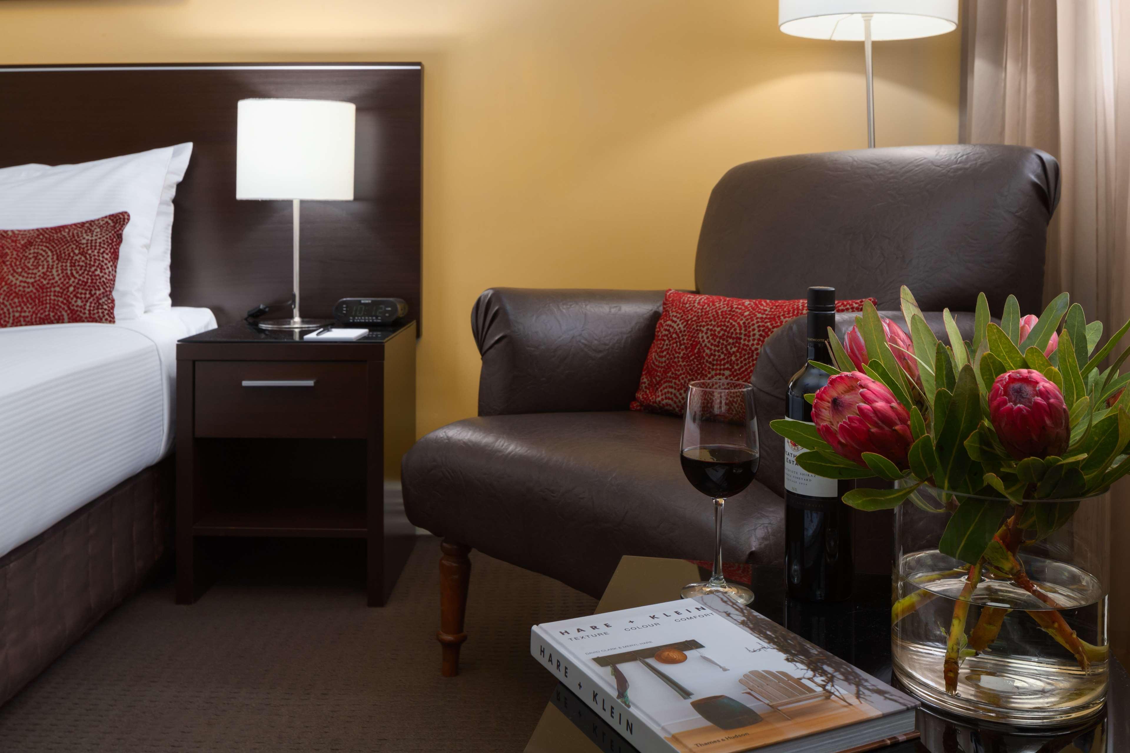 Visy Dior Hotel Baulkham Hills Buitenkant foto