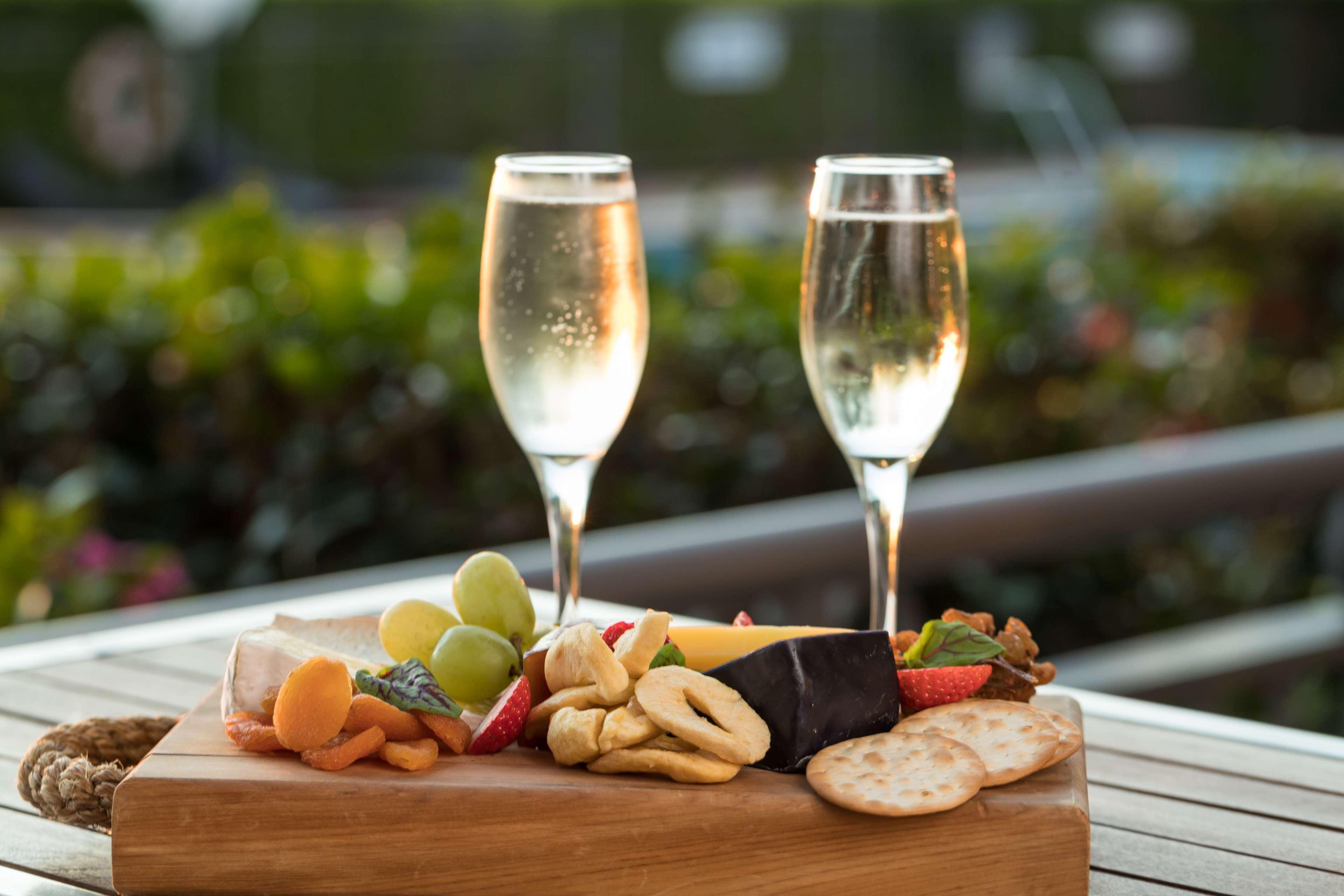 Visy Dior Hotel Baulkham Hills Buitenkant foto