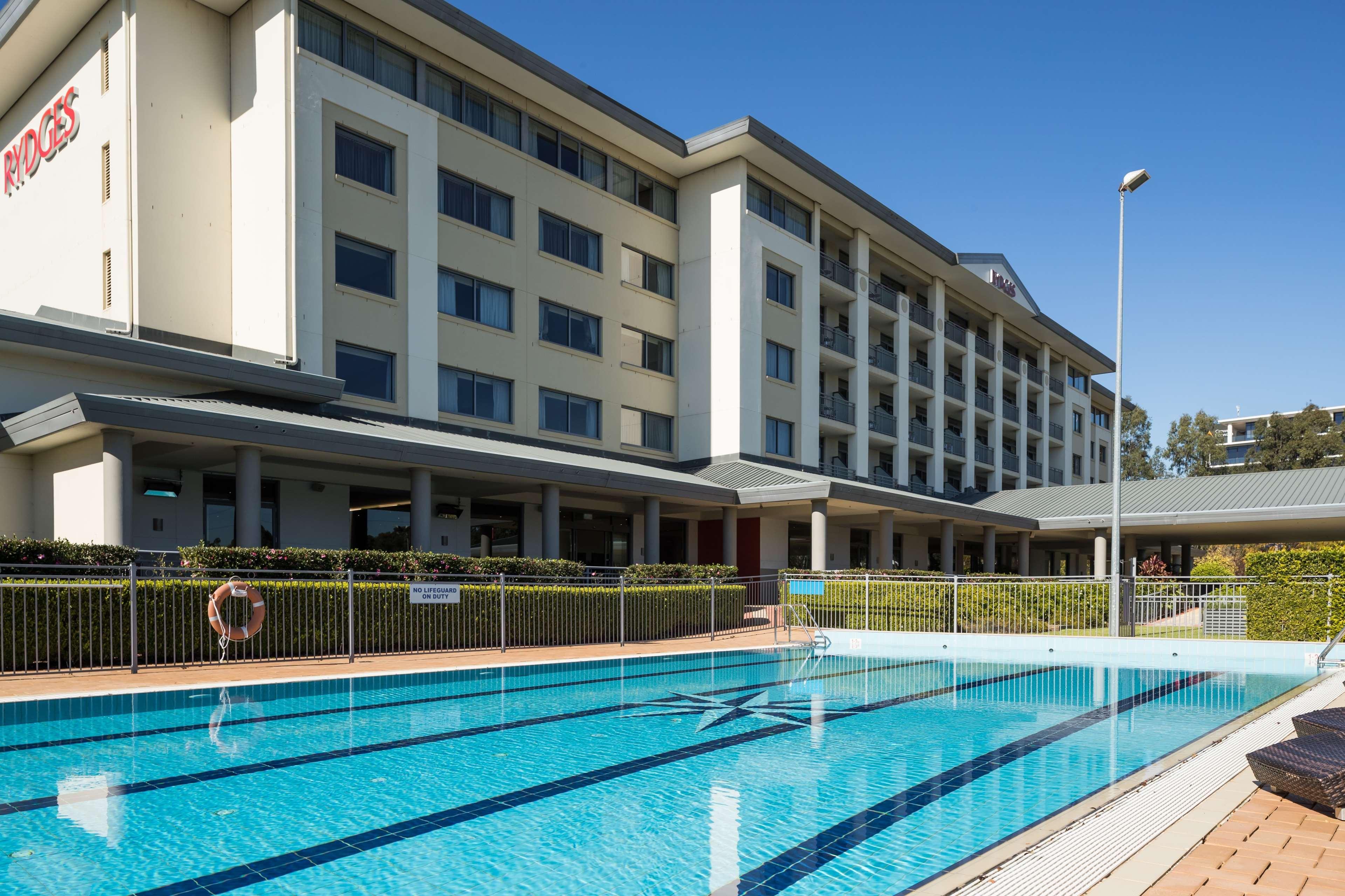 Visy Dior Hotel Baulkham Hills Buitenkant foto