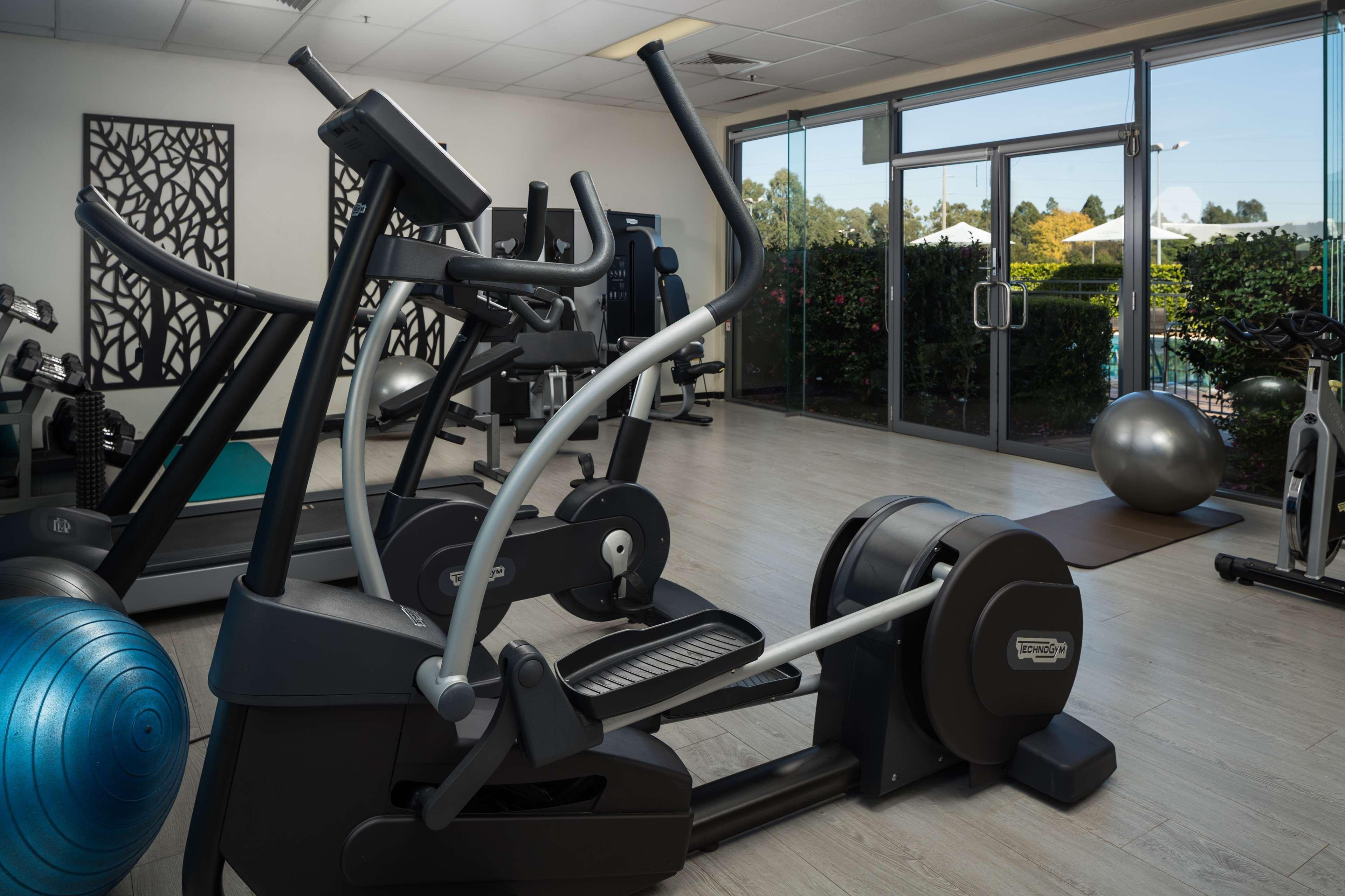 Visy Dior Hotel Baulkham Hills Buitenkant foto
