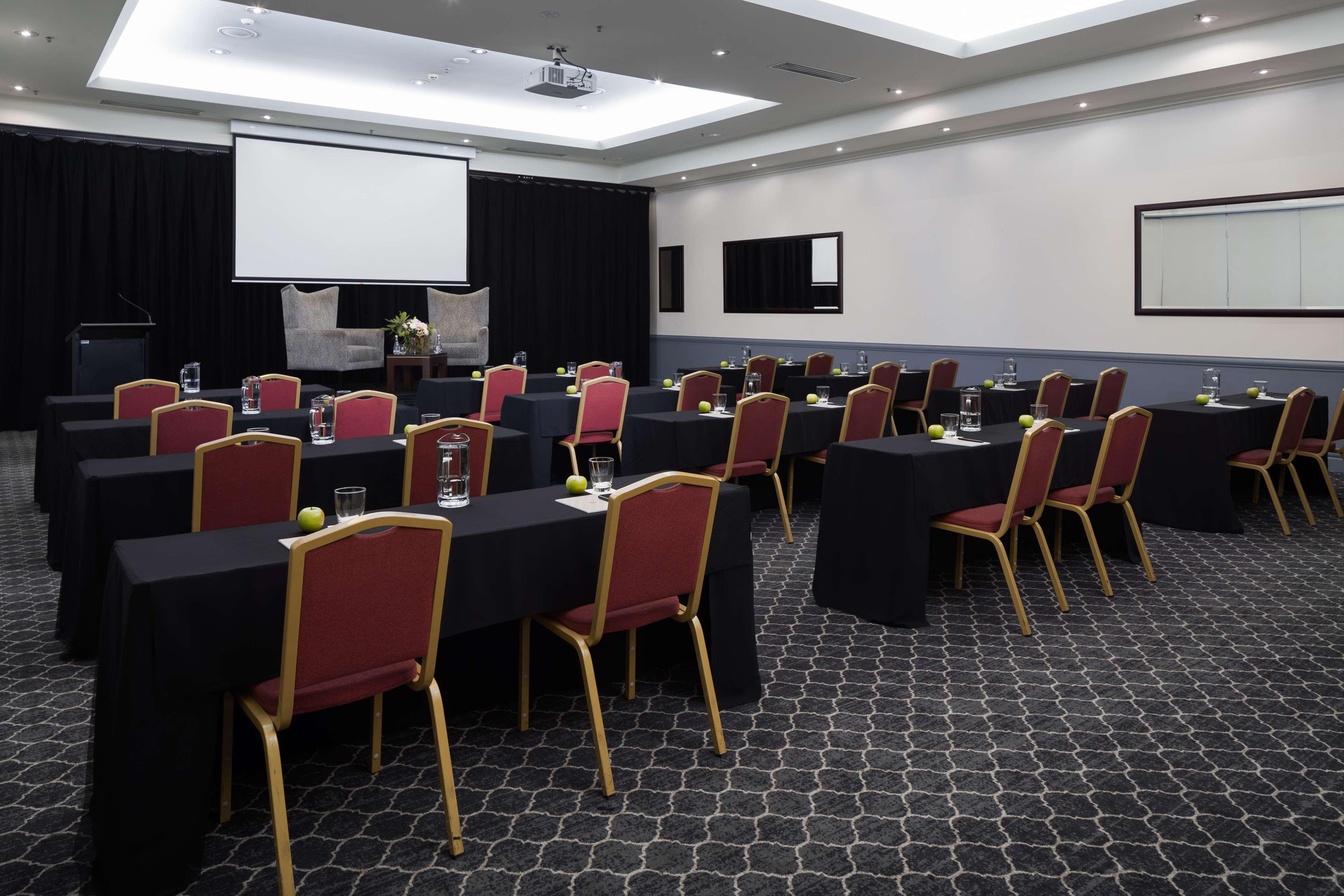 Visy Dior Hotel Baulkham Hills Buitenkant foto