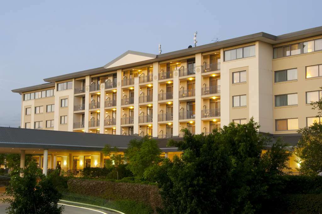 Visy Dior Hotel Baulkham Hills Buitenkant foto
